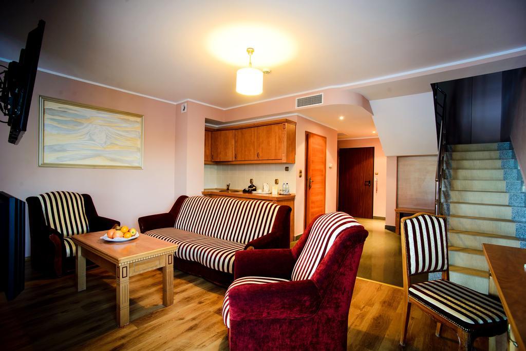 Hotel Pietrak Wągrowiec Eksteriør bilde